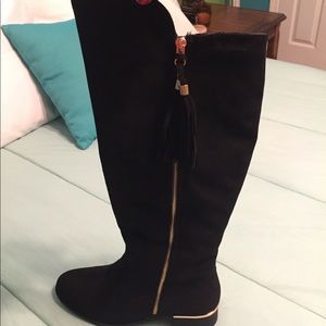 Black boots