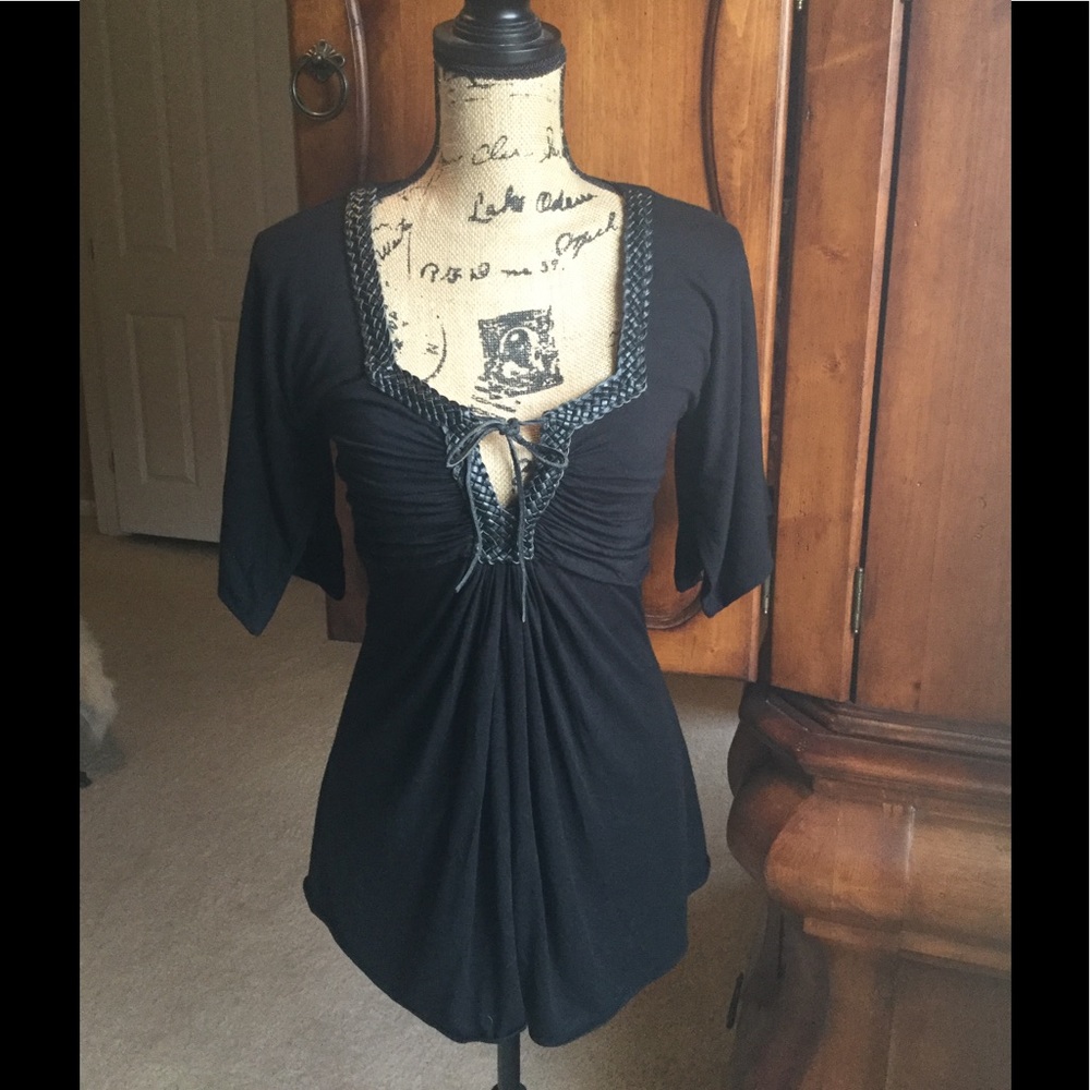 Black Sky top with leather accent L