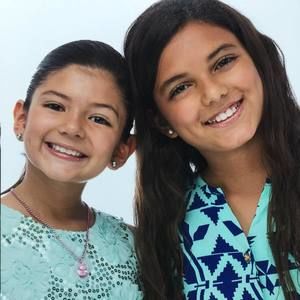 Meet your Posher, Idania