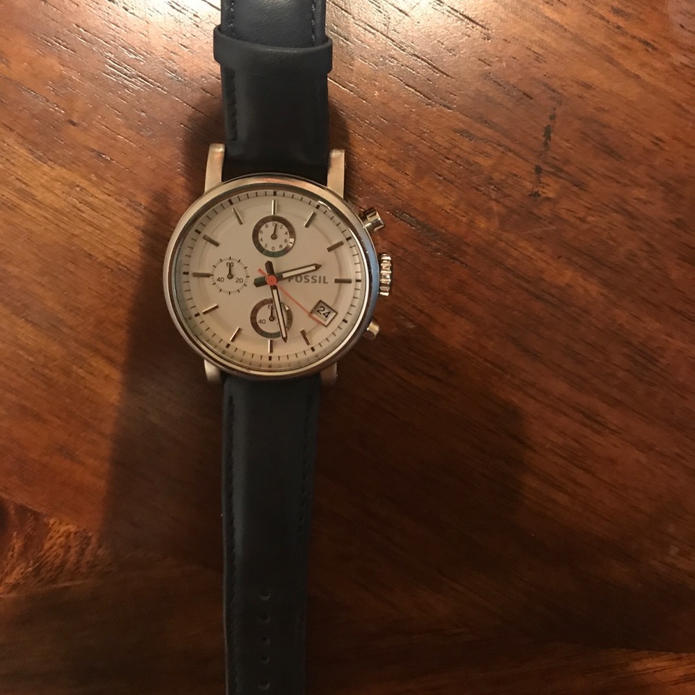 Boyfriend, silver face fossil watch