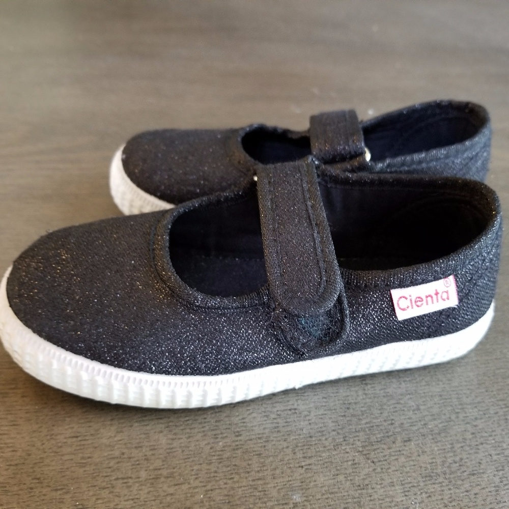 Cienta black sparkly Mary Janes Toddler Sz 8 (25)