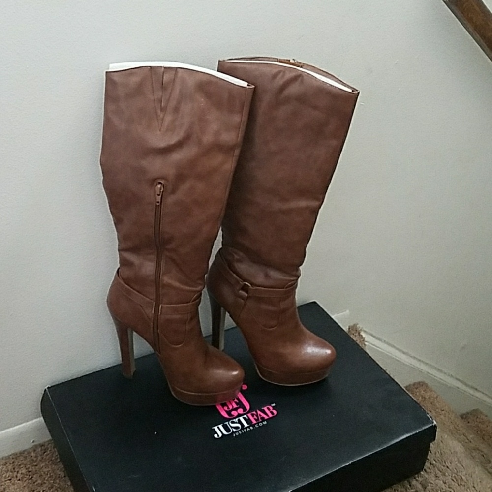 Brown Boots (Sarika)