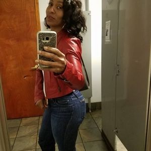 Meet your Posher, Danyel