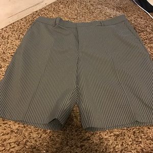 Under Armour golf shorts