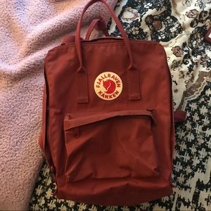 BARELY USED Fjallraven Kanken Backpack