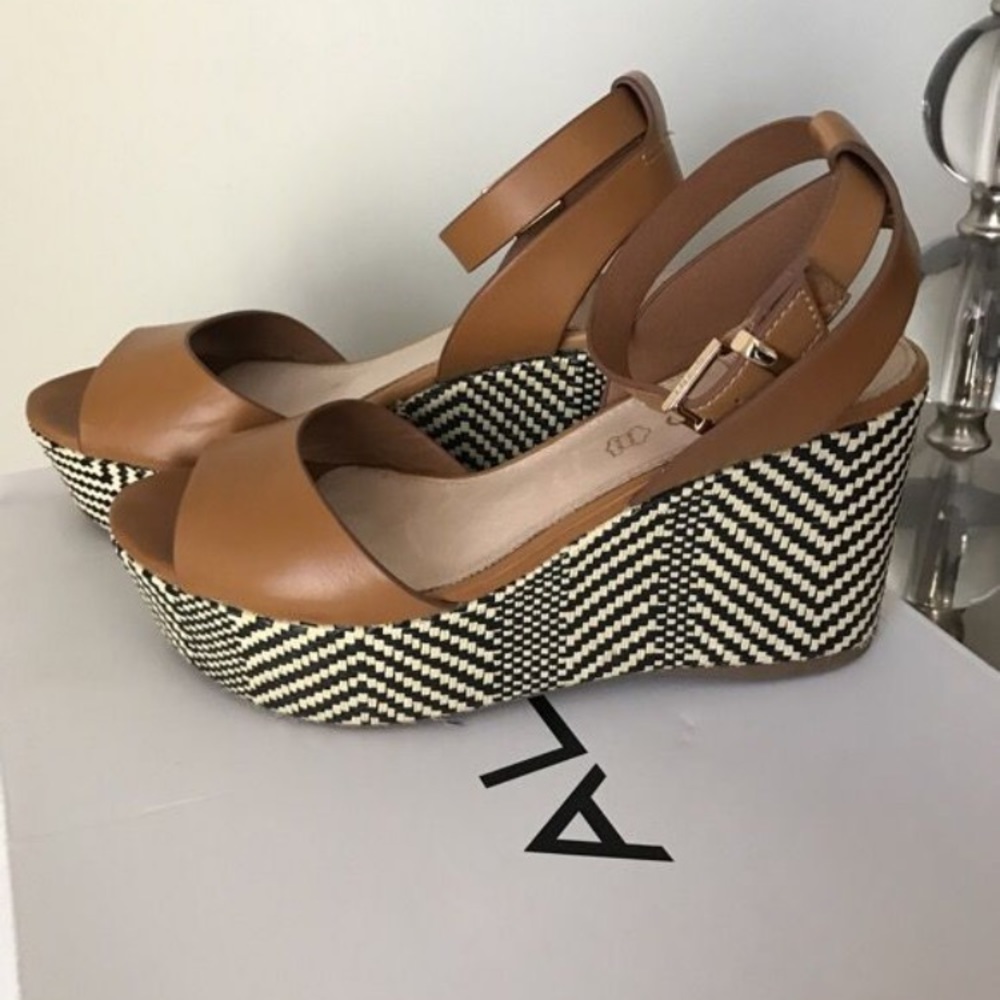 Aldo Wedges