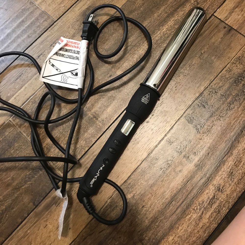 NuMe magic curling Wand
