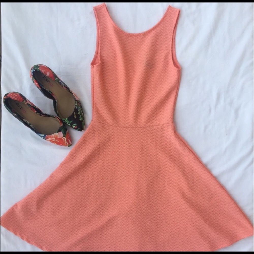 H&M Coral mini dress 🎀