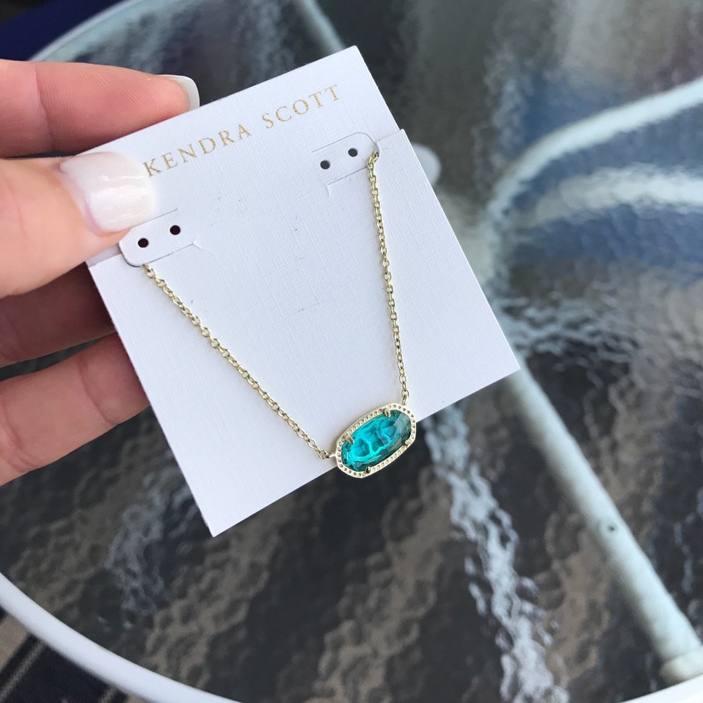 Kendra scott necklace