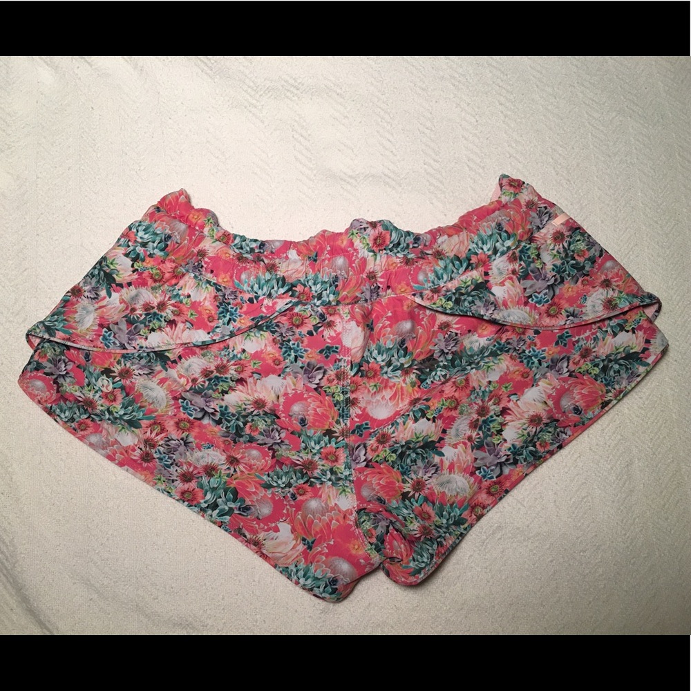 Lululemon reversible swim hot shorts