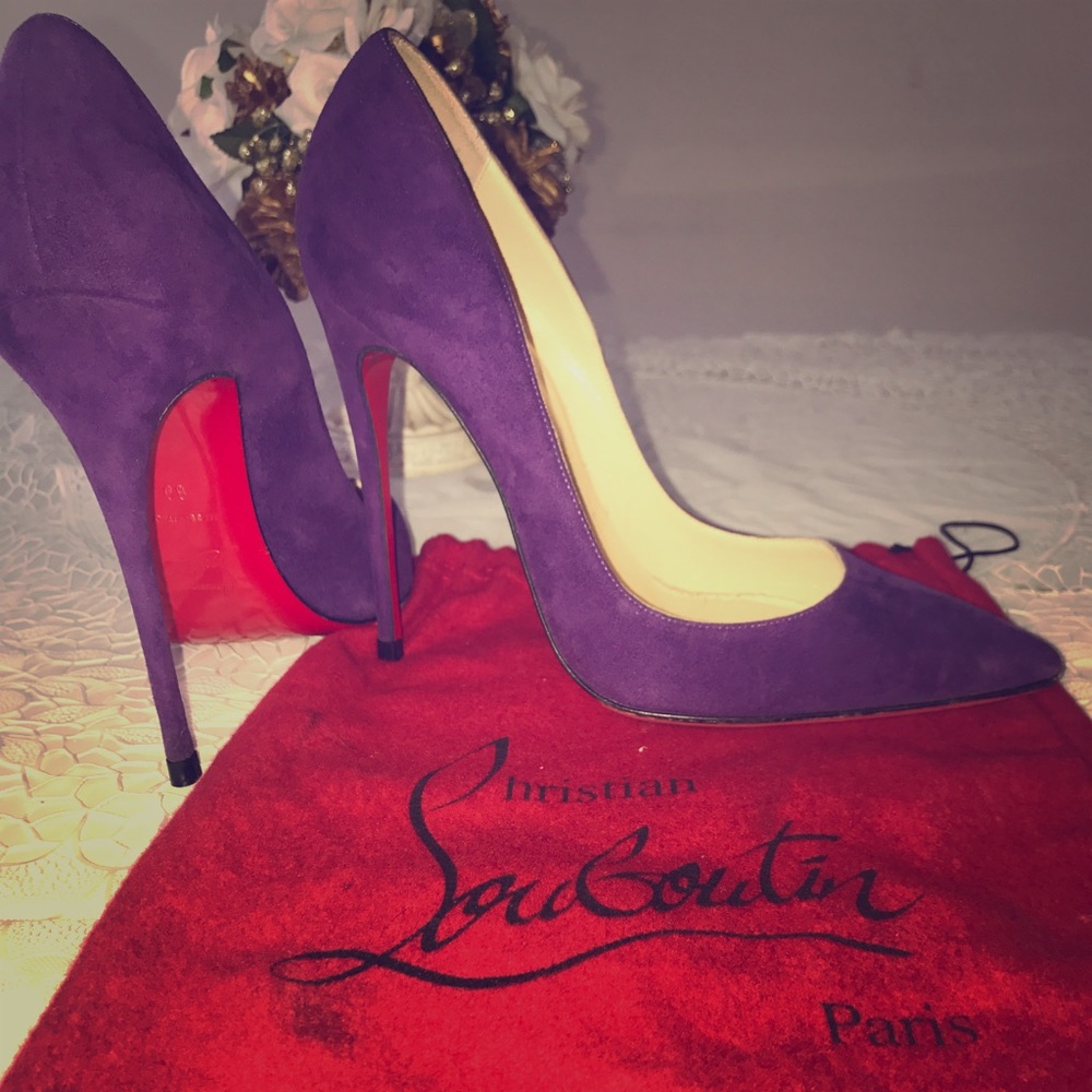 Christian Louboutin
So Kate Suede Purple Pumps