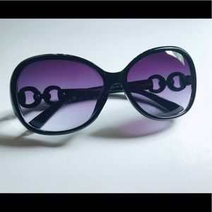 Fashion sunglasses for women