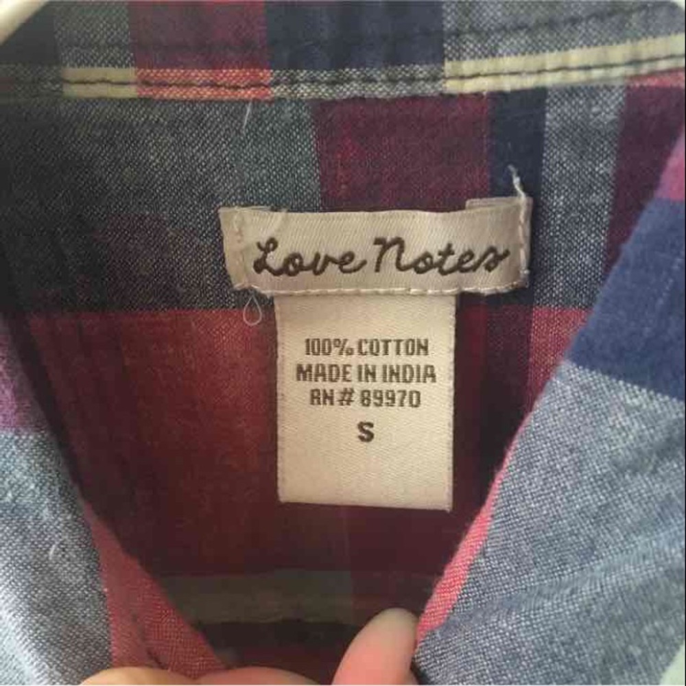 Long sleeve button down - Picture 2 of 3