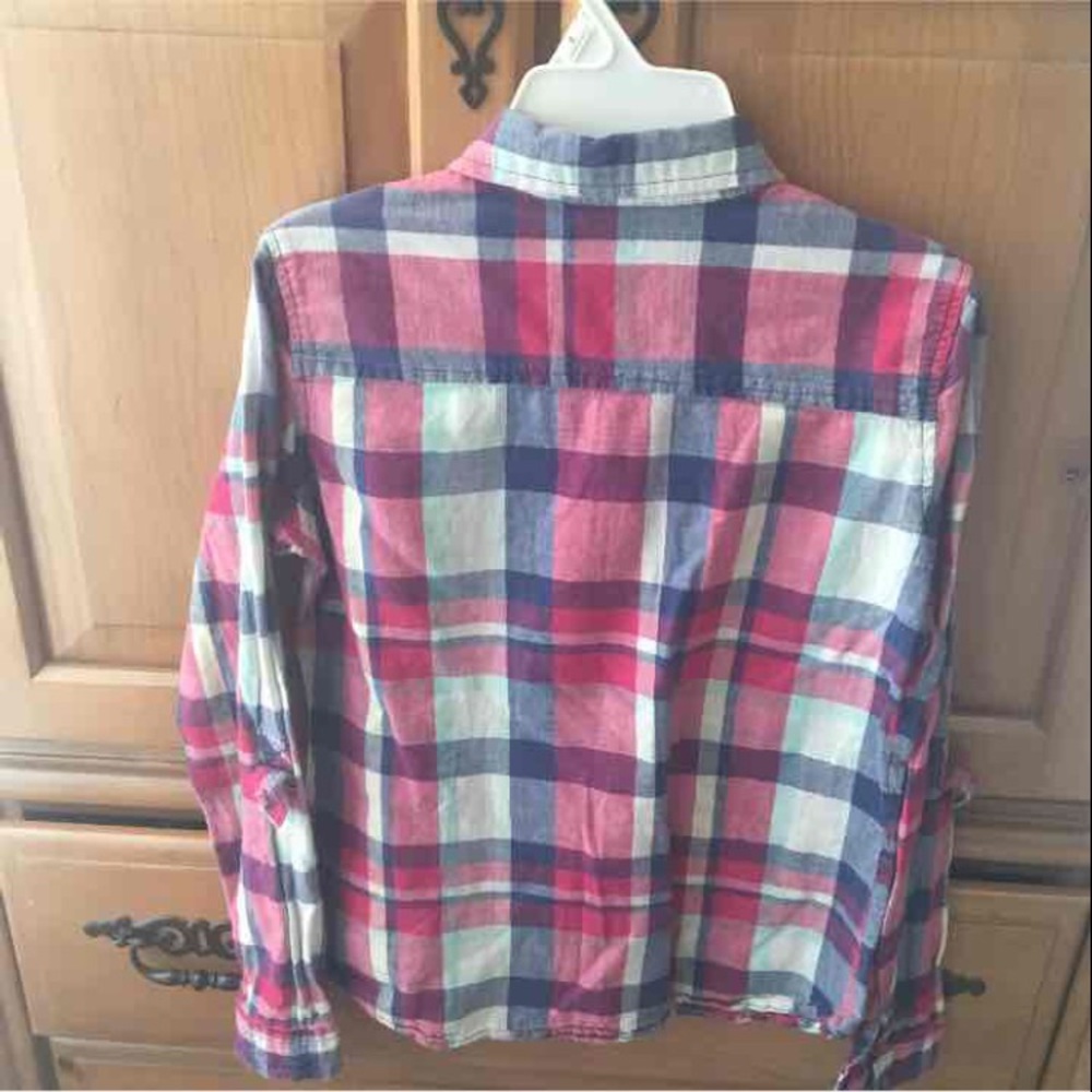 Long sleeve button down - Picture 3 of 3
