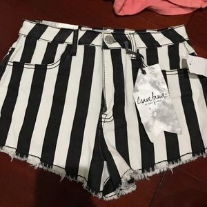Crave fame shorts high rise never worn with tag