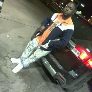 Meet your Posher, Larry