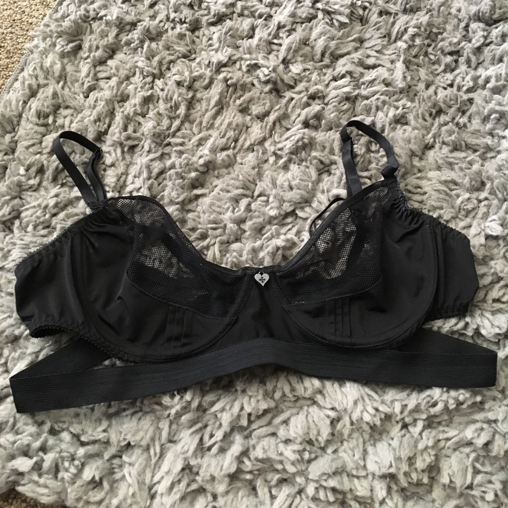 Blackheart XL mesh unlined bra