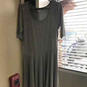 Lularoe Nicole size Large