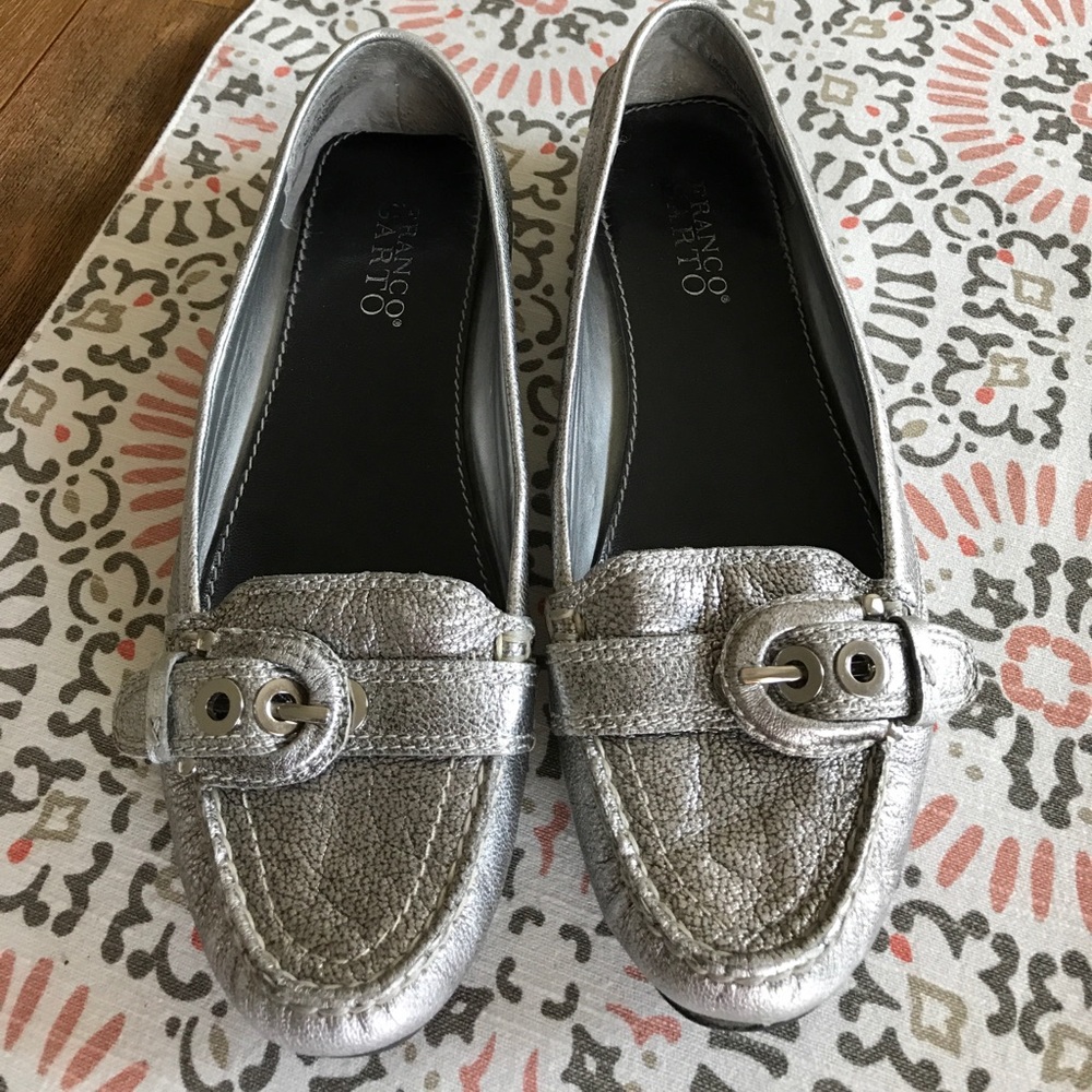 Franco Sarto Silver Leather Size 8 Loafer