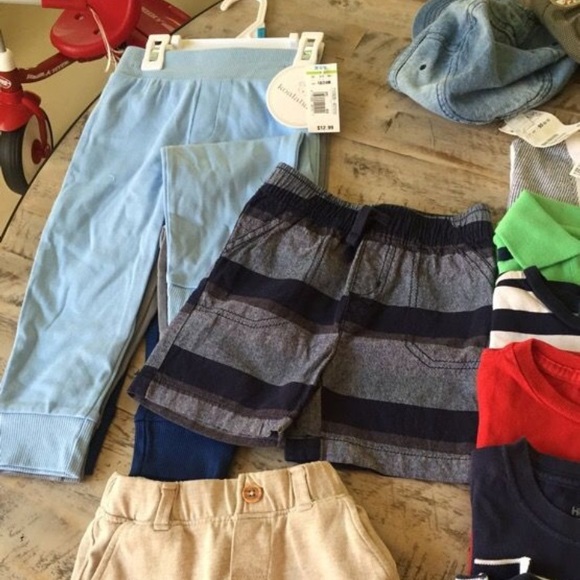 Top brand boy bundle ! 18-24m. Lots new - Picture 3 of 3