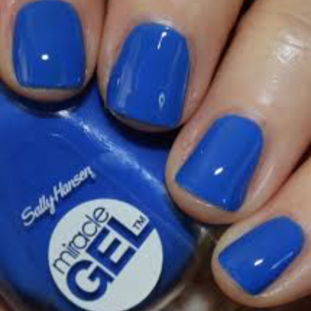 Sally Hansen Gel Polish (no lamp required)!