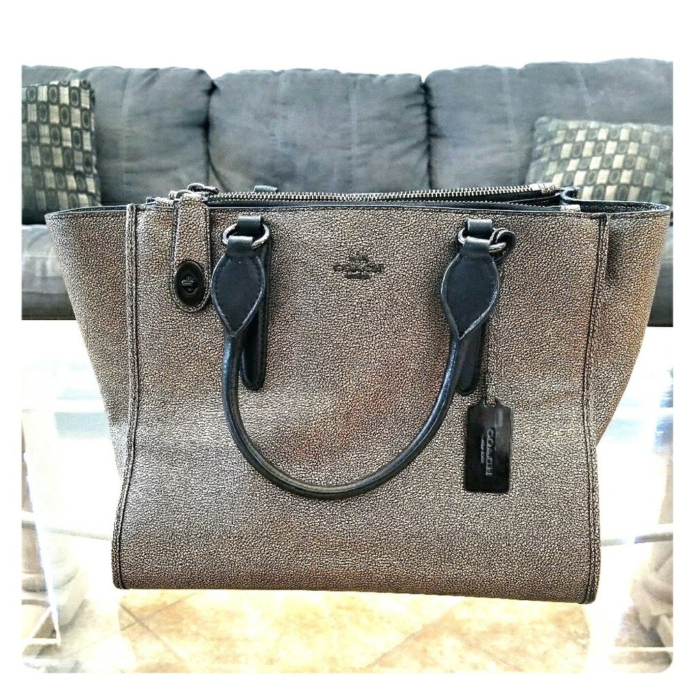 💕Authentic Coach metallic purse 💕