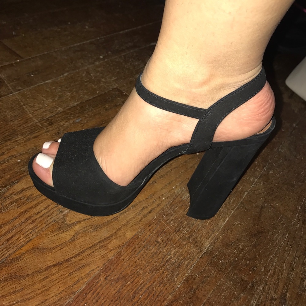 NWOT Steve Madden block heels