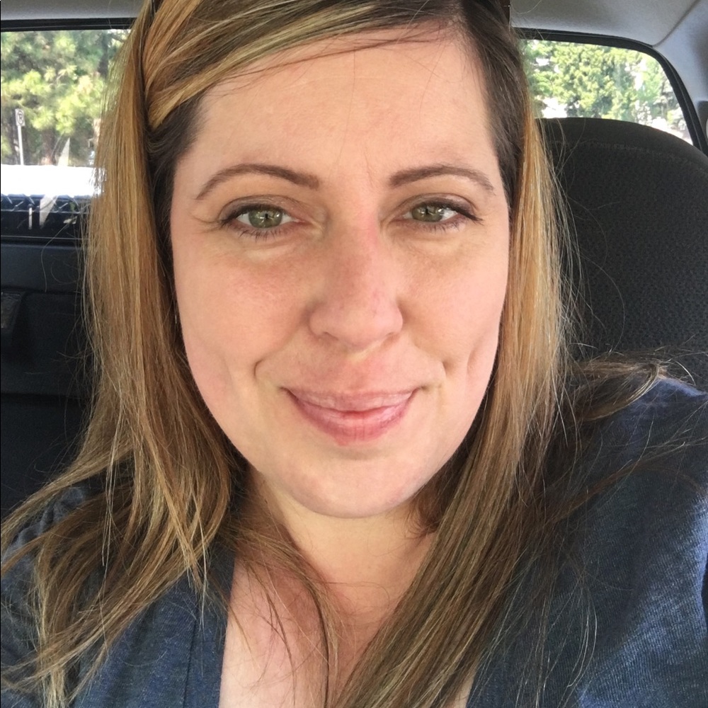 Meet your Posher, Andrea