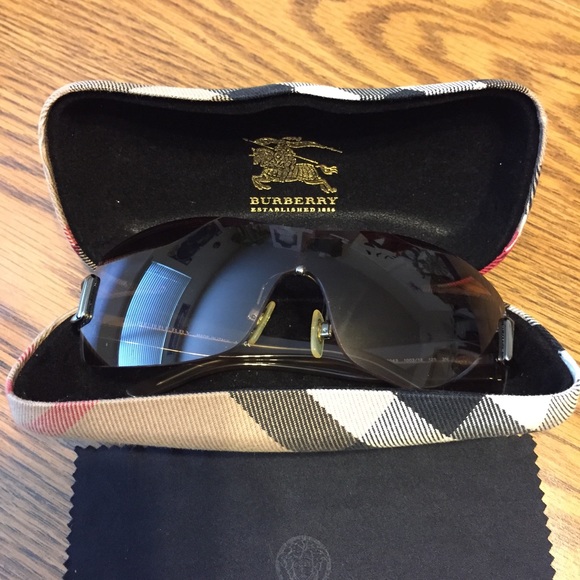 burberry b3043