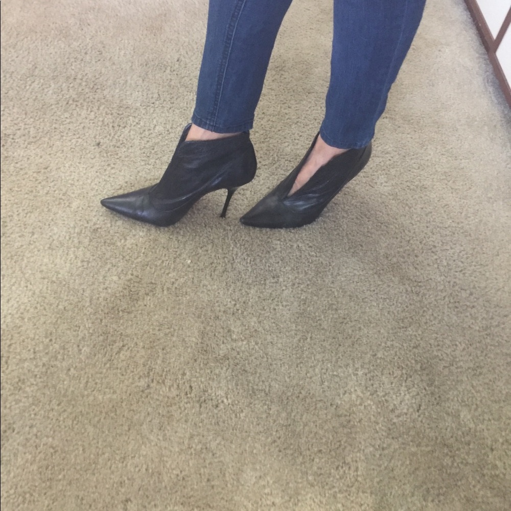 Charles David black boots 8