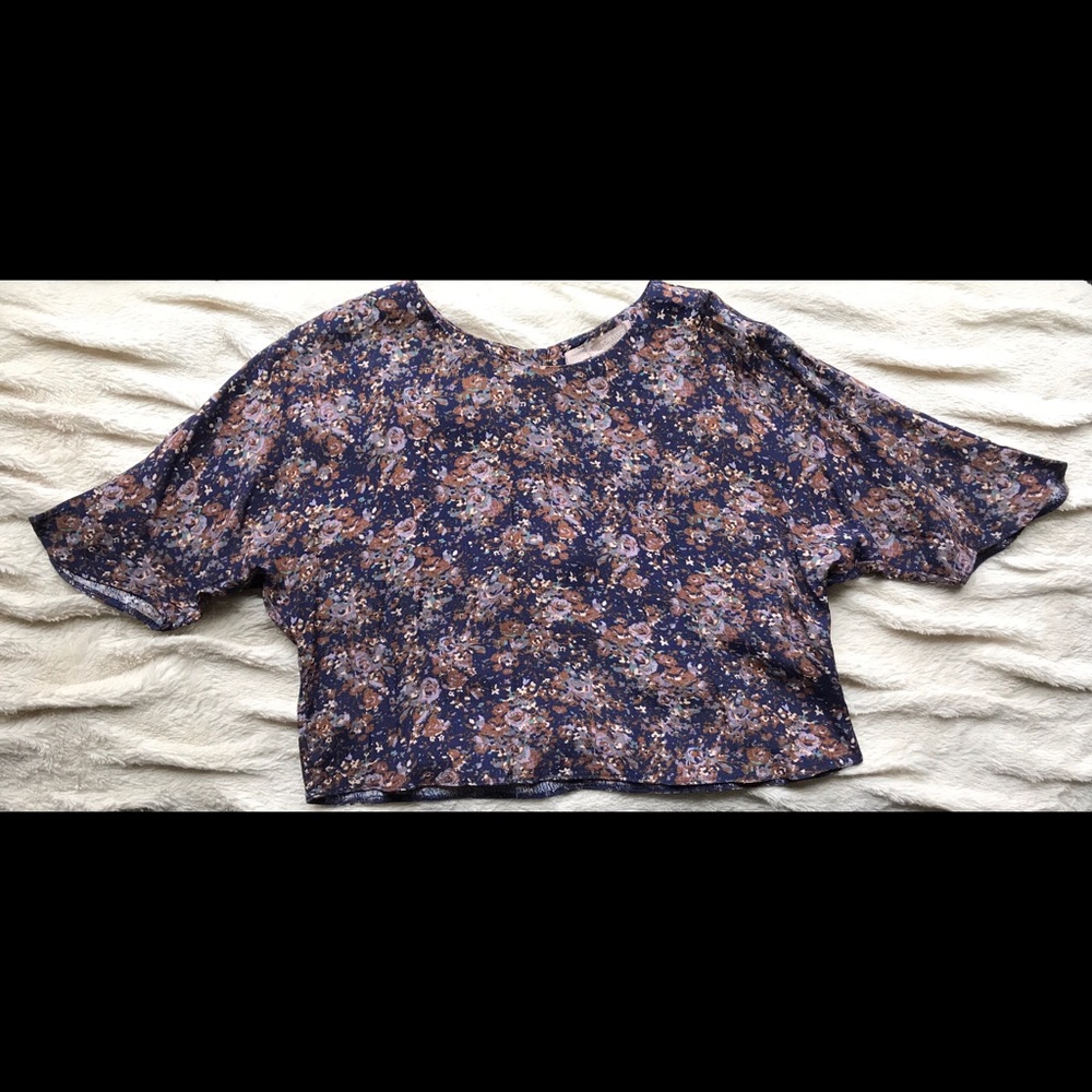 Contemporary Floral short sleeve crop top