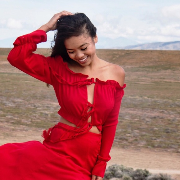 This is What Makes Us Girls - crop top - Picture 2 of 4