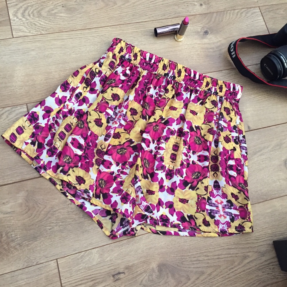 The Letter Shorts