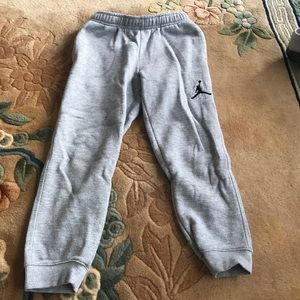Boys Jordan's sweatpants