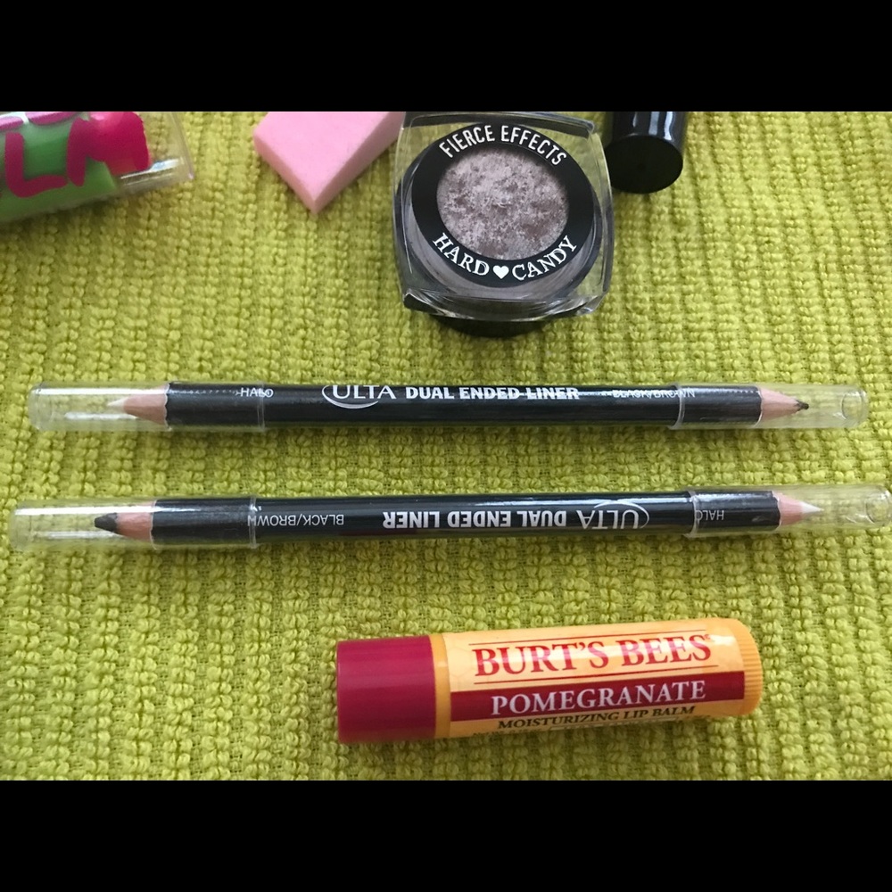 Closet Clear Out! Makeup Lot - Picture 5 of 8