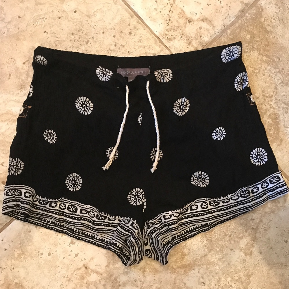Kendall and Kylie pattern shorts