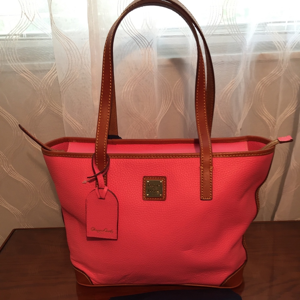 NWT DOONEY & BOURKE LEATHER SHOPPER TOTE