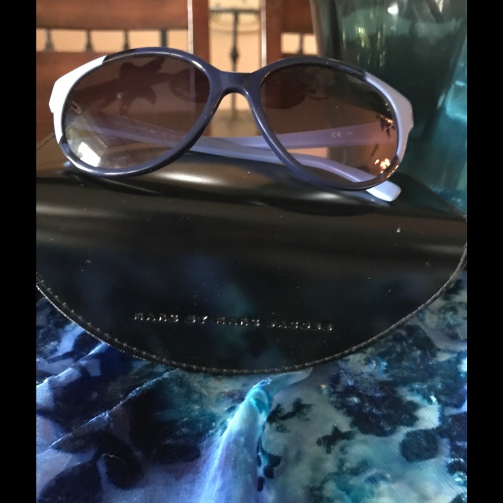 SUNGLASS CASE MARC by Marc Jacobs