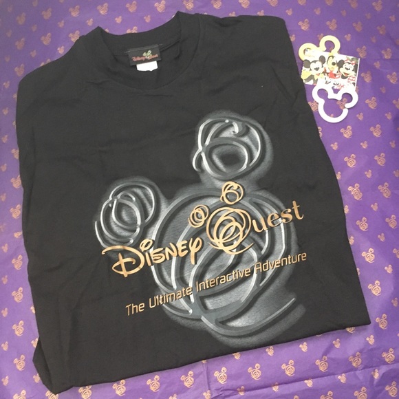 NWOT Rare Disney Quest T-shirt - Picture 1 of 3