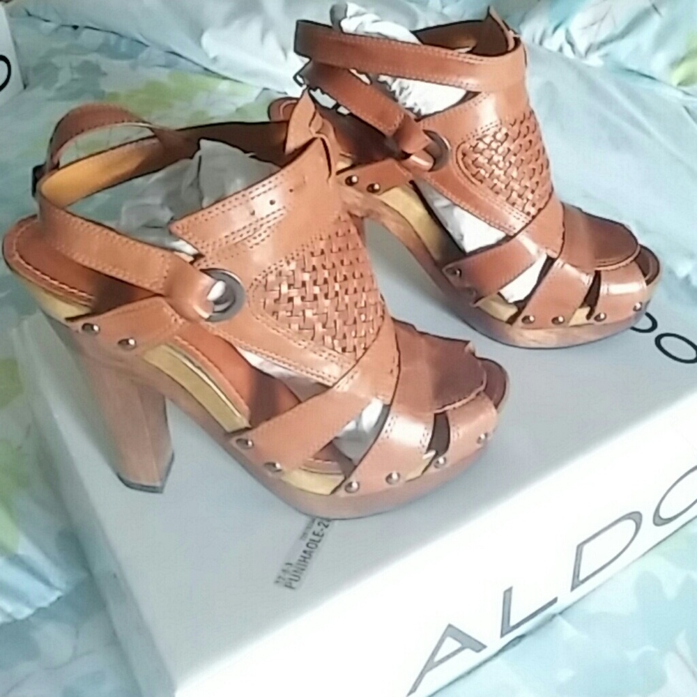 ALDO BROWN LEATHER HIGH HEELS