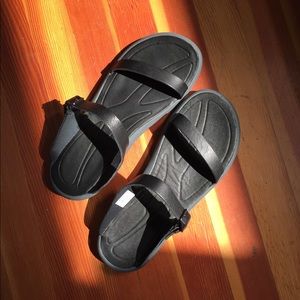 Columbia Slides