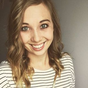 Meet your Posher, Karissa