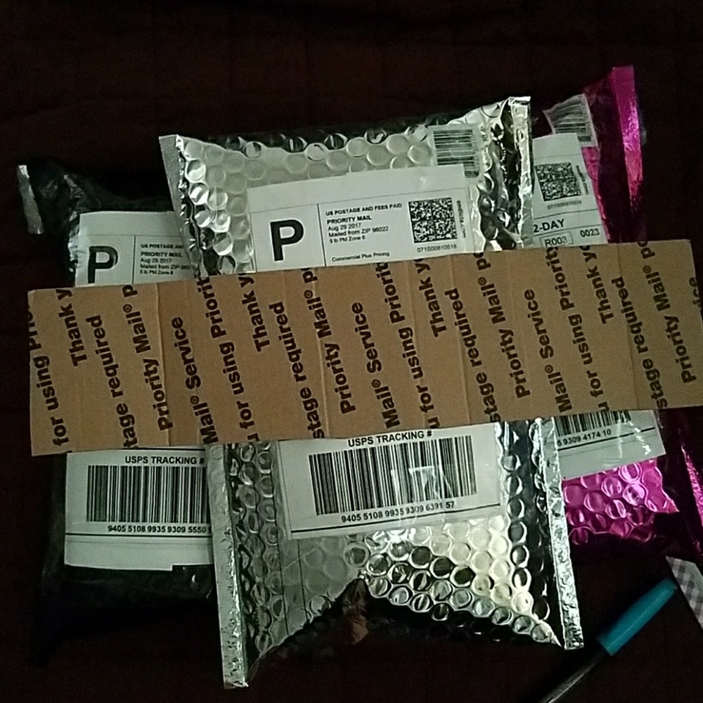 All ready to ship! 💋🌻
