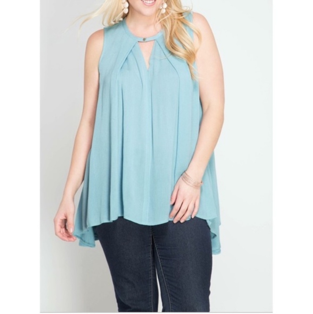 PLUS SIZE Sleeveless Top With Neck Band
