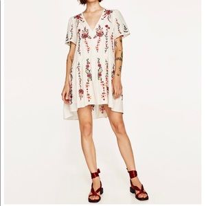 NWT BEAUTIFUL ZARA EMBROIDERED DRESS SOLD OUT