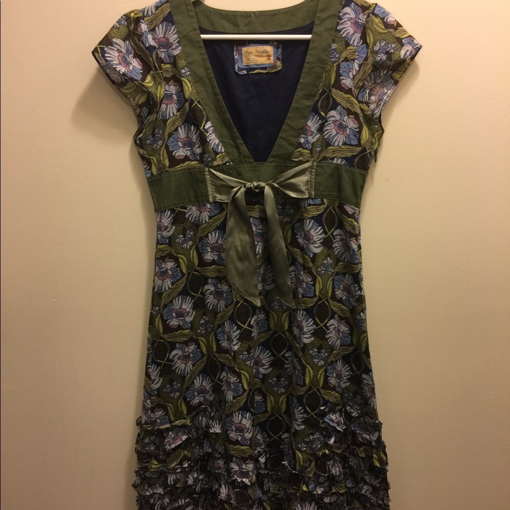 ❌SOLD❌ Free People Green Floral Print Dress
