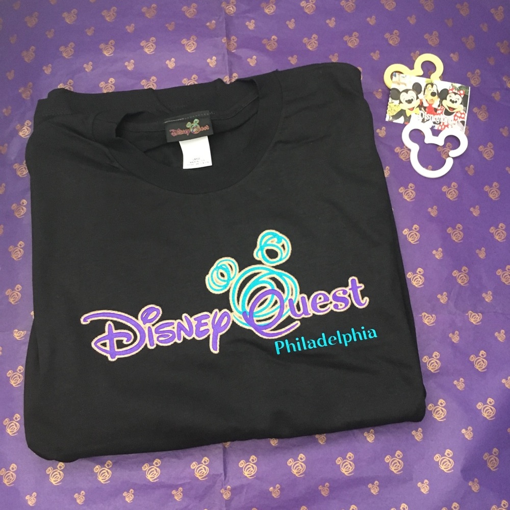 NWOT Rare Disney Quest Philadelphia T-shirt
