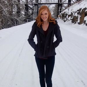 Meet your Posher, Danielle