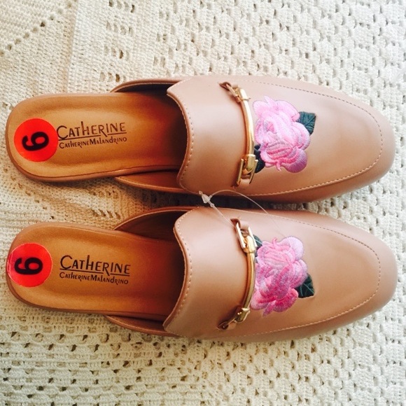 Catherine Malandrino Shoes - Mules Flat Catherine Malandrino Tan with Roses