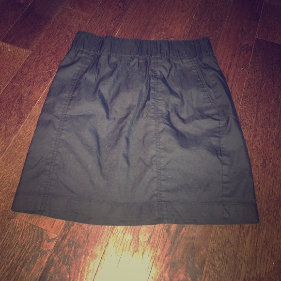 CLOSET CLOSING - Picture 5 of 8